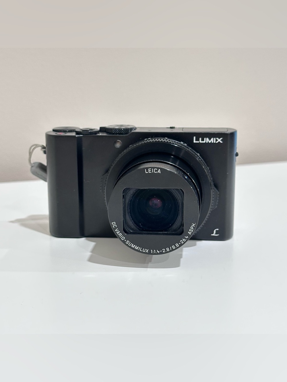 Panasonic LUMIX DMC-LX 10 Digital Camera